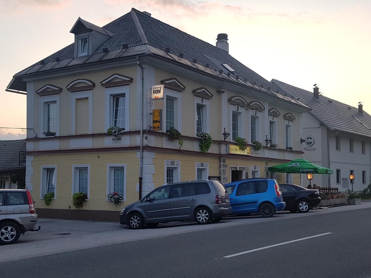 Guesthouse Osvald ゴレンスカ地方 エクステリア 写真