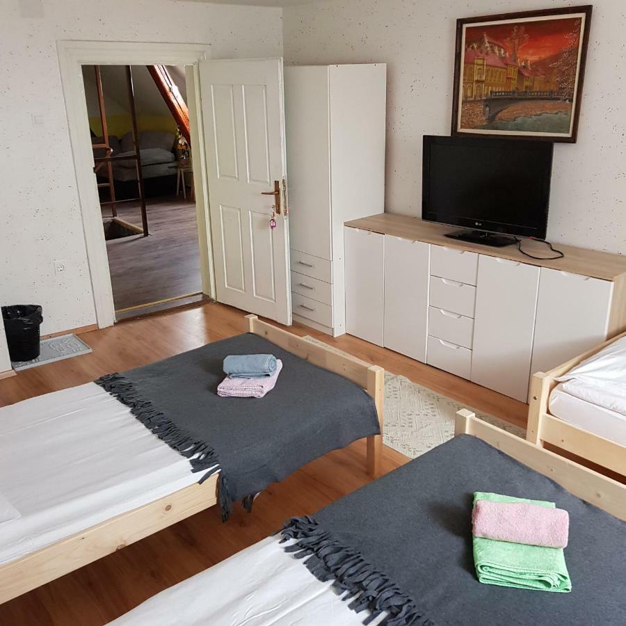 Guesthouse Osvald ゴレンスカ地方 エクステリア 写真
