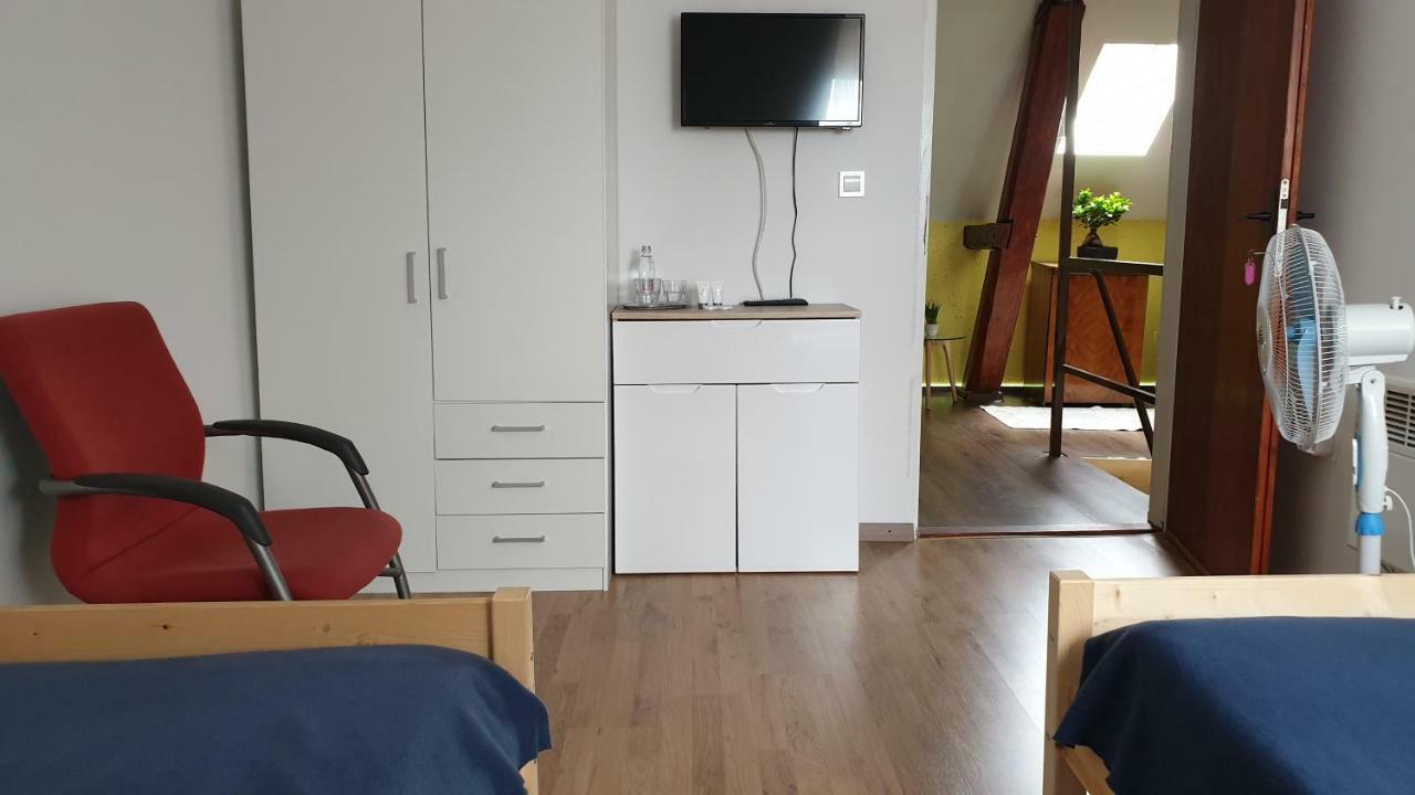 Guesthouse Osvald ゴレンスカ地方 エクステリア 写真