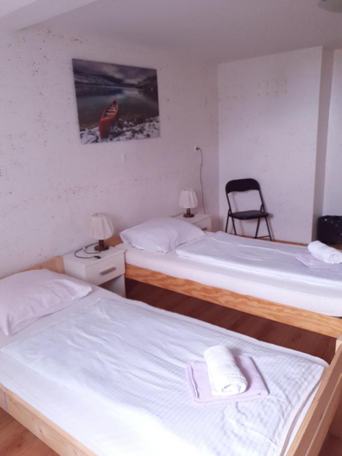 Guesthouse Osvald ゴレンスカ地方 エクステリア 写真
